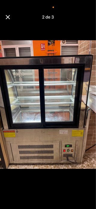 Vitrina expositora refrigerada