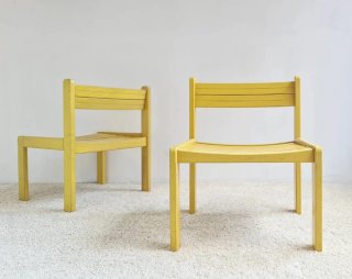 Butaca baja madera amarilla Francia 70s