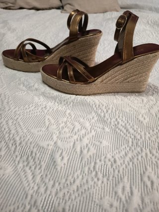 Sandalias cuña yute metalizadas Scalpers