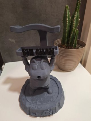 Soporte para auriculares Sin Chan decoración