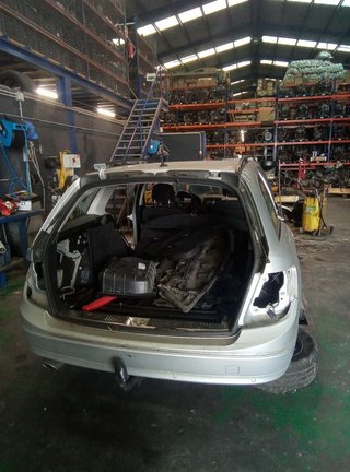 1468183 mangueta sin ref mercedes-benz clase c 200