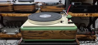 Tocadiscos Lenco Beige y Verde