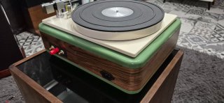 Tocadiscos Lenco Beige y Verde
