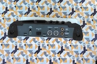 Alpine MRA-F350 V-Power Amplificador .