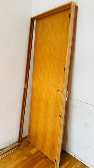 Puerta de madera interior