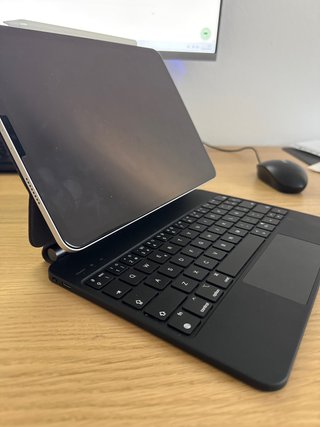 iPad Pro con Teclado y Lápiz en perfecto estado