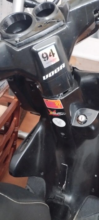 Yamaha YQ50 Scooter 49cc Negra