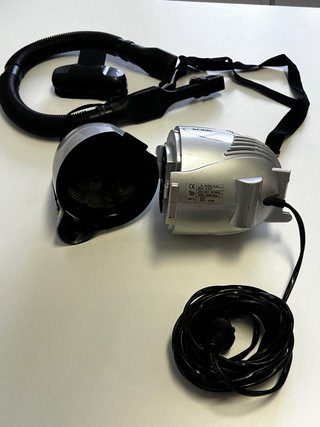 Mini aspirador Solac 800W para coche y hogar