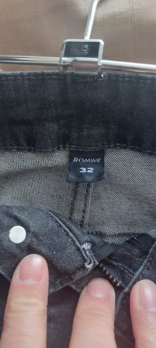 Pantalón vaquero elástico gris