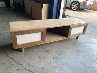 Mueble TV bajo aparador madera y tela