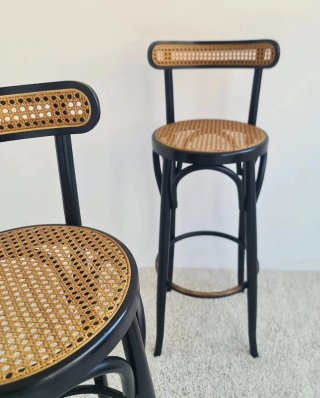 2 Taburetes estilo THONET. Francia, 70s.