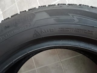 2 Neumáticos Goodyear 205/60 R16.