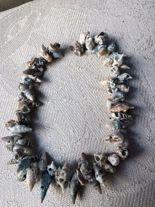 Collares diversos