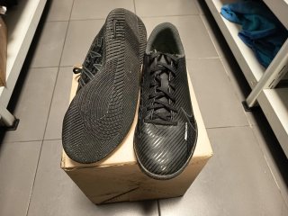 Zapatillas niño Nike fútbol sala negras