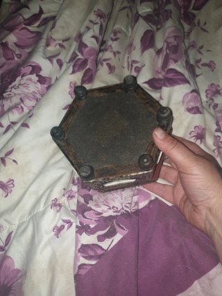 Joyero artesanal hexagonal con detalles