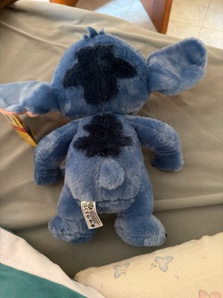 Peluche Stitch Disney con etiqueta