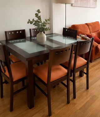 Mesa comedor y 6 sillas madera y cristal