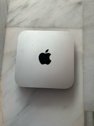 Mac mini A1347 Plata