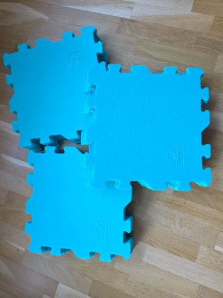 15 baldosas puzzle suelo bebés azul