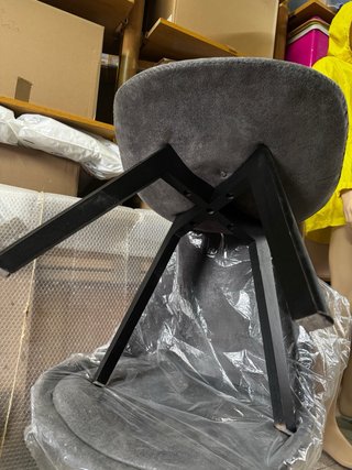 Pack 4 sillas comedor gris acolchadas