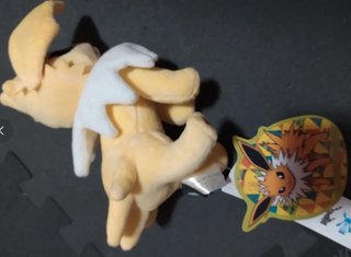 Peluche Pokémon Jolteon Voltali Blitza Thu