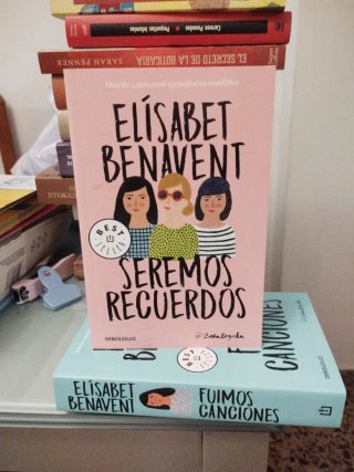 Varios libros de bolsillo
