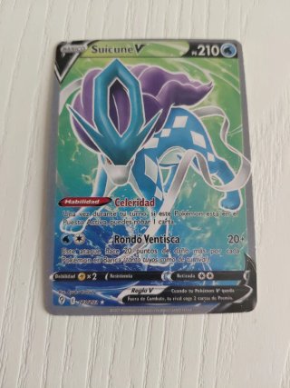 Carta Pokémon Suicune V 173/203 Cielos Evolut