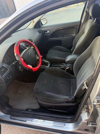 Ford Mondeo Gris