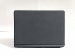 Microsoft Surface Pro 8 con schermo 13" PixelSense