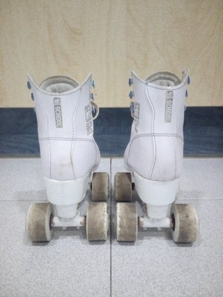 Patines 4 ruedas para niñ@ talla 32 KRF School