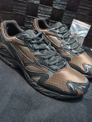 Mizuno Wave Rider 10 Vainl Archive