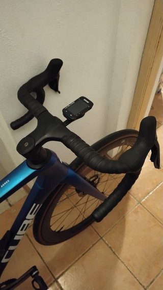 Bicicleta CUBE Agree Carbono