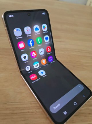 Samsung Galaxy Z Flip 4 Rosa Oro