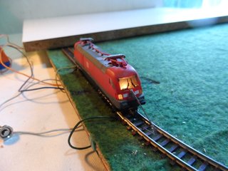 LOCOMOTORA BR 182 7 REMOTORIZADA CON MINITRIX ESCA