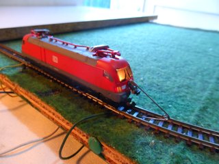 LOCOMOTORA BR 182 7 REMOTORIZADA CON MINITRIX ESCA