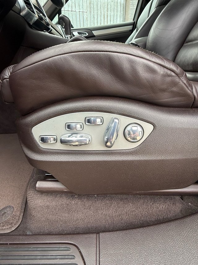 Porsche Cayenne 2014