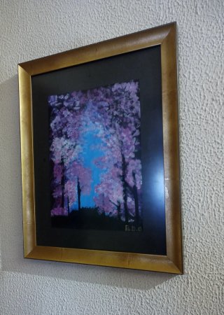 Paisaje acrílico con marco dorado