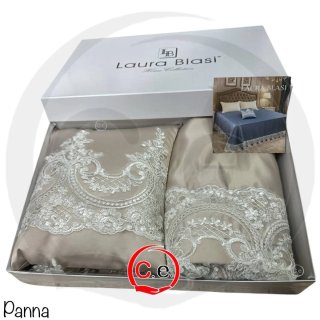 Copriletto Laura Blasi Bianco