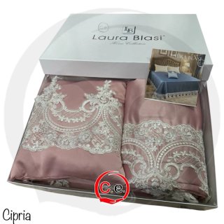 Copriletto Laura Blasi Bianco