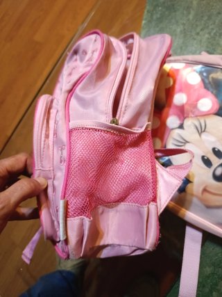 Dos mochilas infantiles rosas