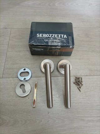 Manilla con Roseta para Puerta 136 x 19 mm Inox