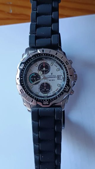 Reloj Festina Cronógrafo 1/100 Acero Blanco