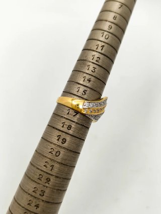 Anillo Oro bicolor 18kt terminacion en punta