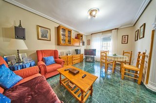 Chalet en venta en Baza