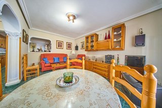 Chalet en venta en Baza