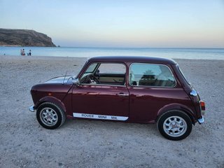 MINI MIL DEL AÑO 1990 EN PERFECTO ESTADO MEJOR VER