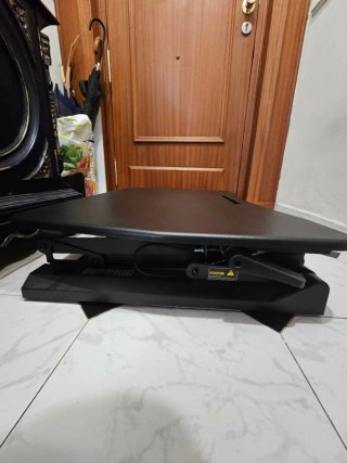 Mesa elevable para escritorio