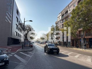 Local comercial en alquiler en El Alborgí en Paterna