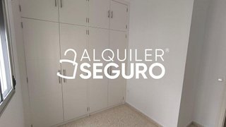 Piso en alquiler en Colores - Entreparques en Sevilla