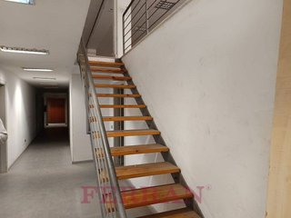 Oficina en alquiler en El Besós i el Maresme en Barcelona